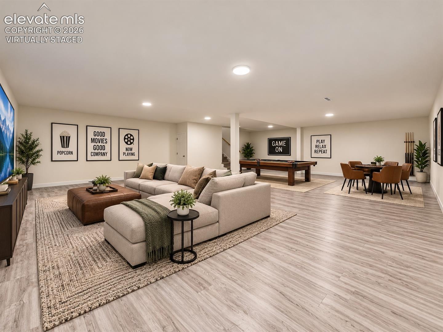 Listing photo 43 for 893 S Greenway Avenue