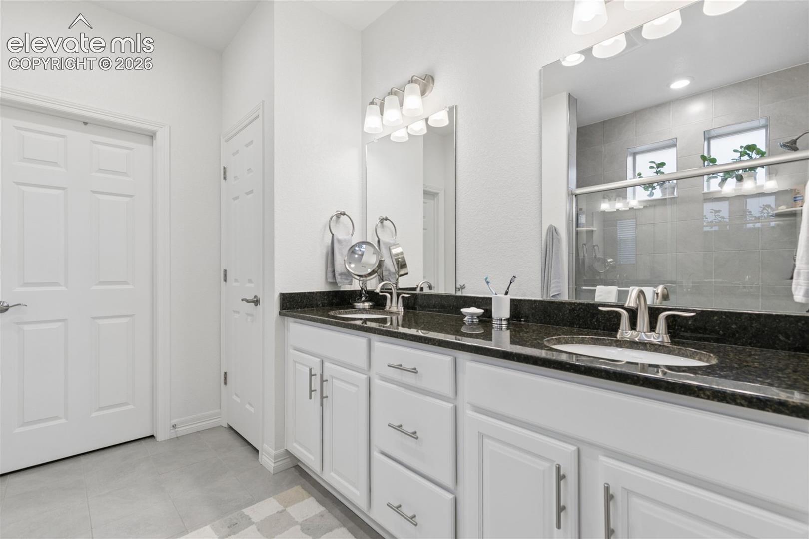Listing photo 26 for 8948 Braemore Heights