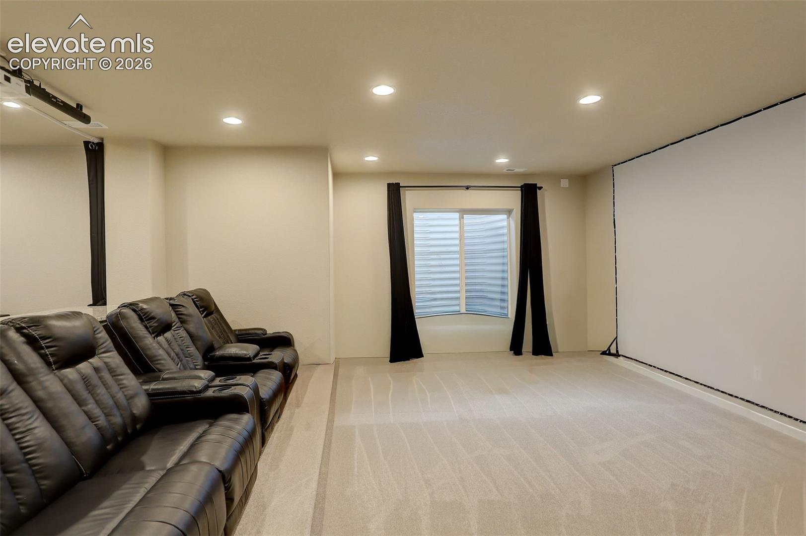 Listing photo 13 for 10877 Rolling Mesa Drive