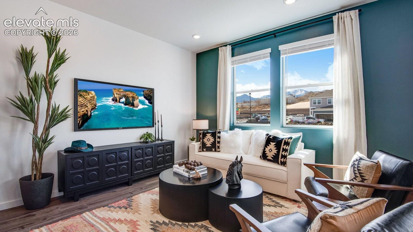 Listing photo 10 for 3645 Glenna Place