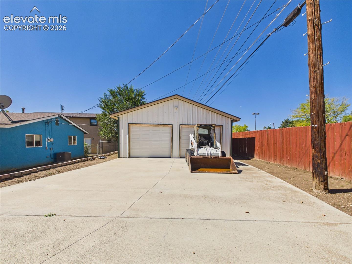 Listing photo 28 for 2805 E 16th Street