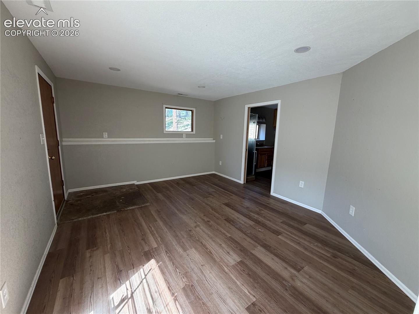Listing photo 7 for 124 Trout Creek Drive
