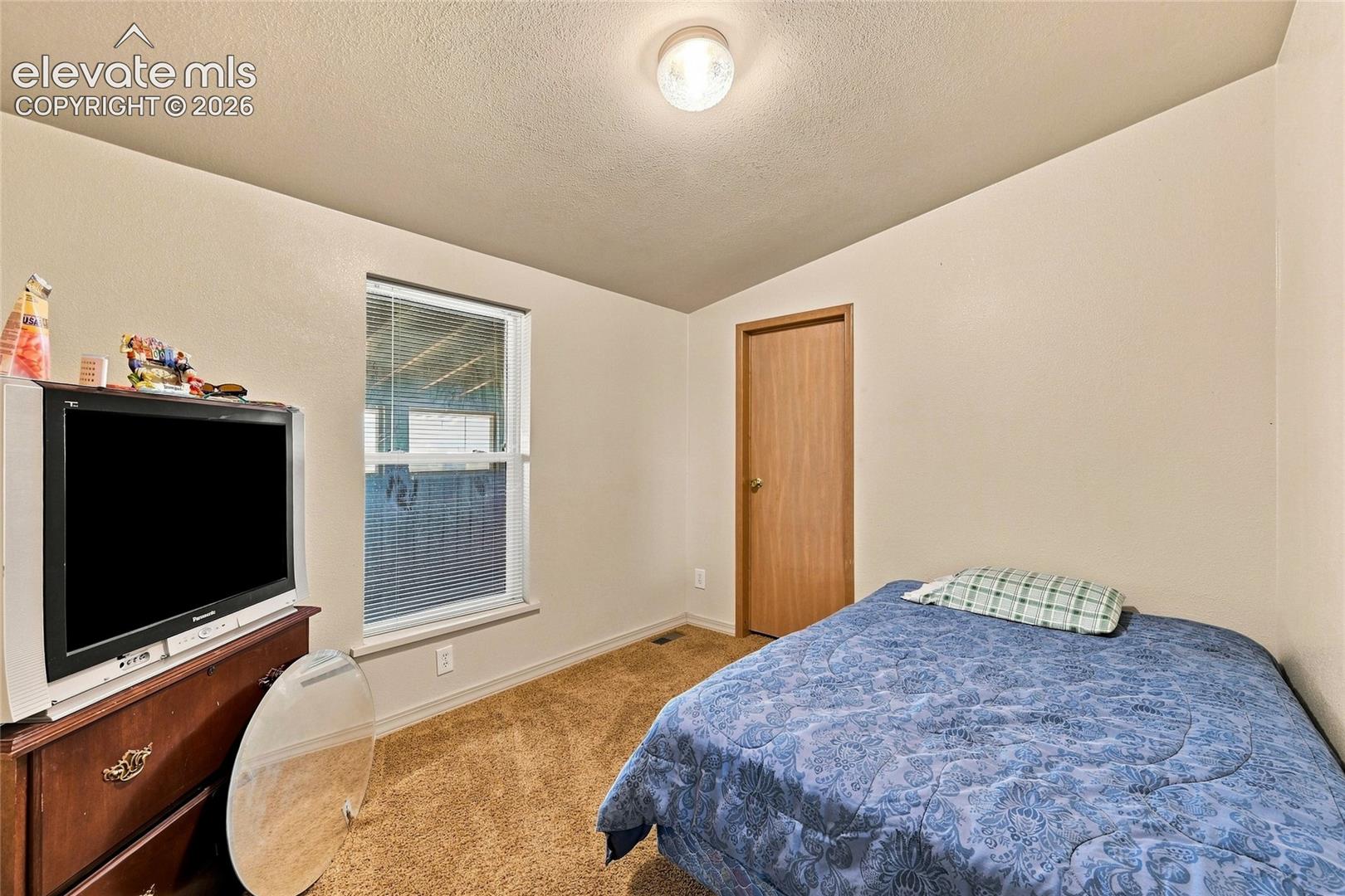Listing photo 14 for 1497 County Road S