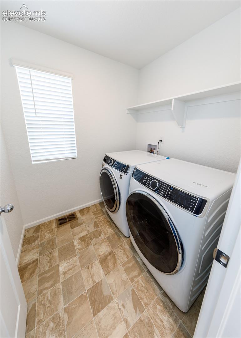 Listing photo 31 for 16462 Mountain Flax Drive