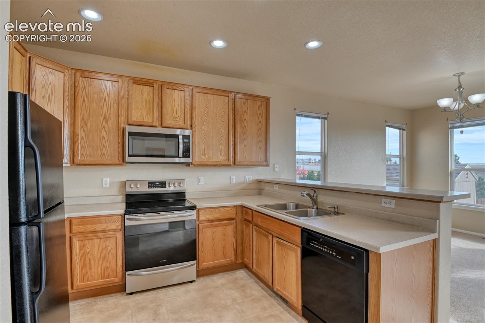 Listing photo 23 for 7985 Kettle Drum Street