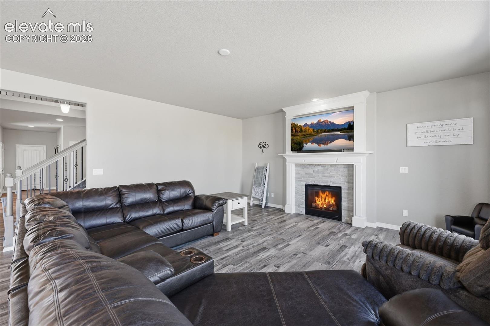 Listing photo 5 for 12810 Windingwalk Drive