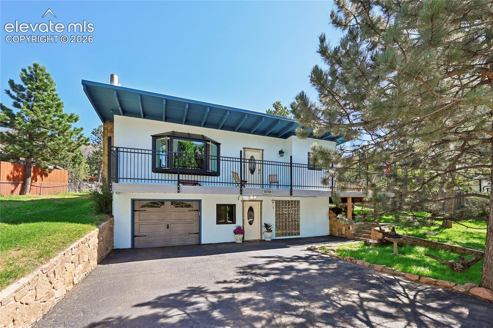 Listing photo 2 for 4455 Heizer Street