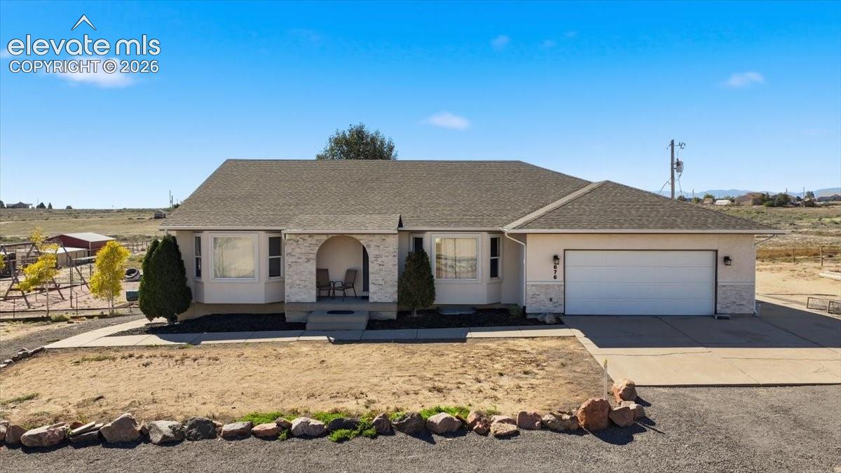 Listing photo 28 for 676 E Heron Drive