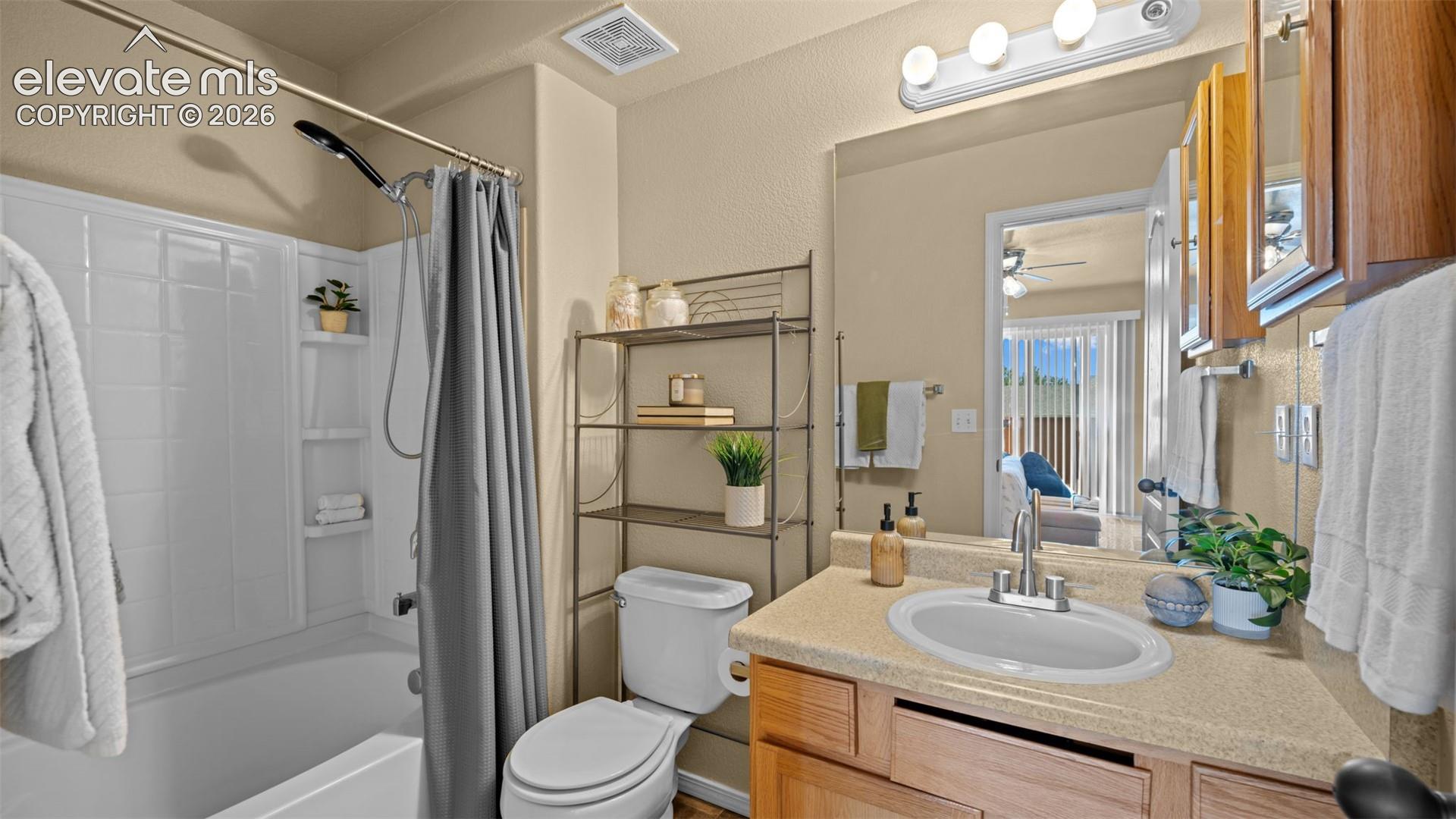 2280 La Salle Street, photo 17