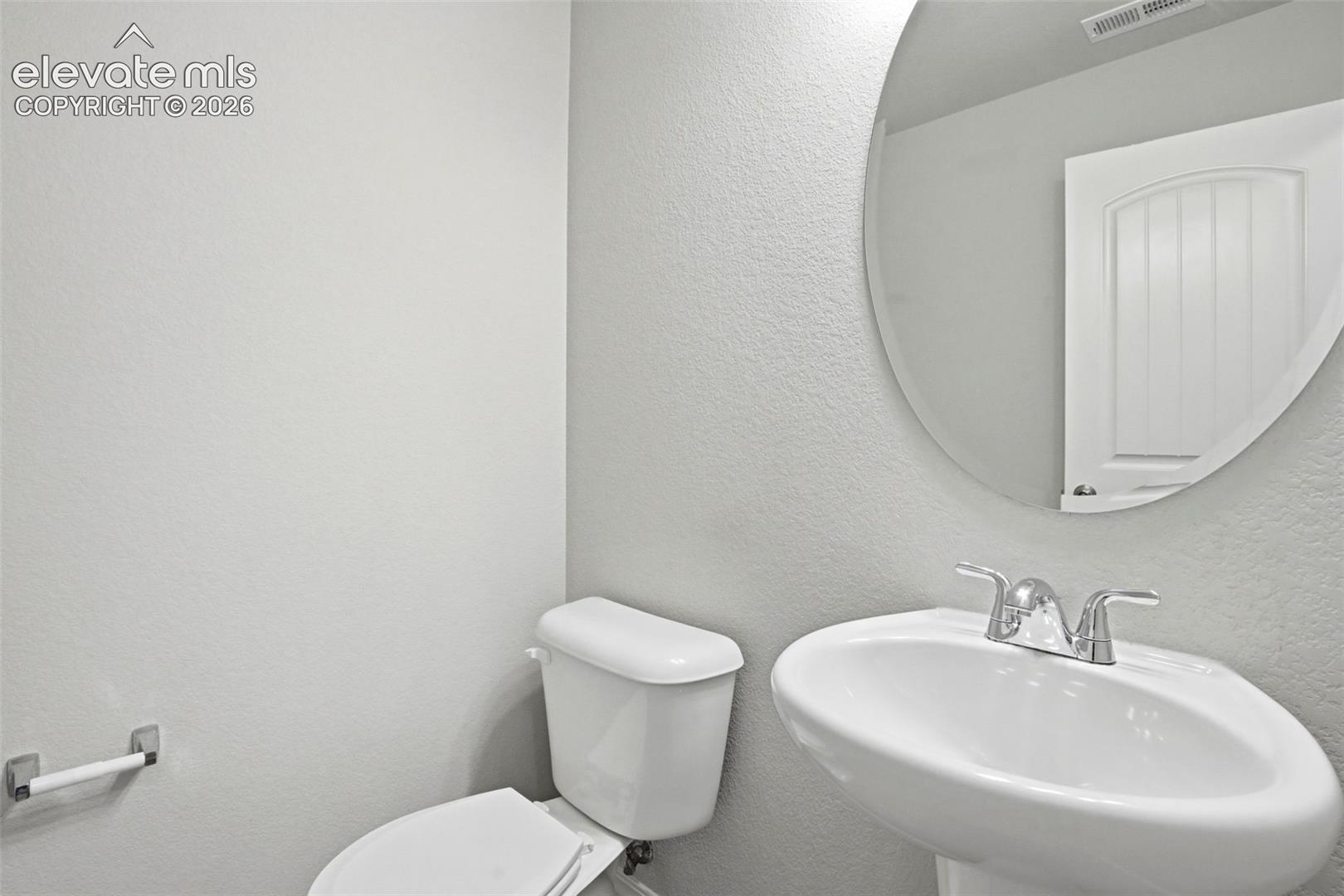 Listing photo 17 for 10725 Traders Parkway
