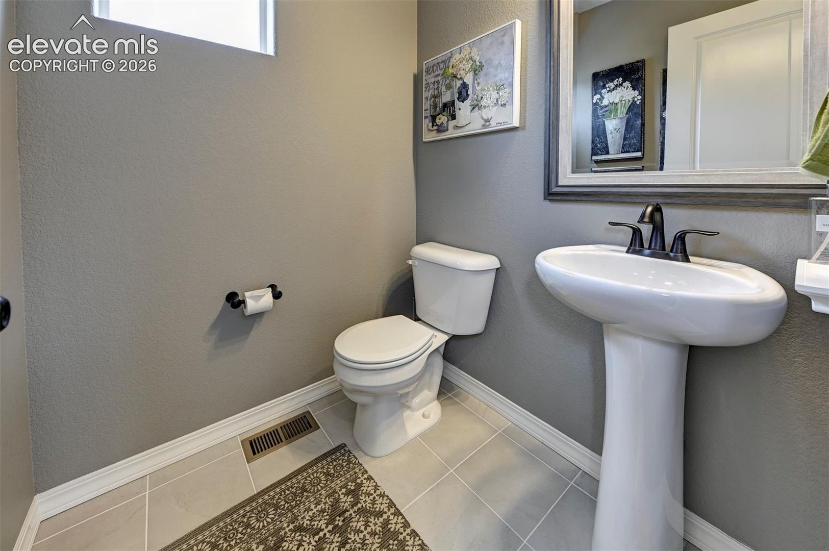 1827 Wildland Heights, photo 9