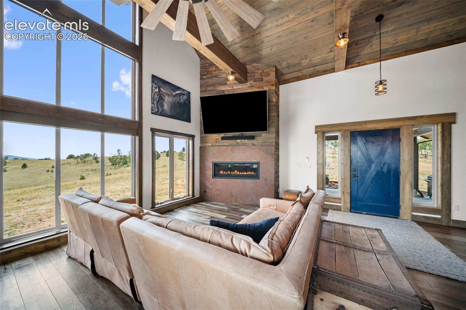 Listing photo 8 for 757 County Road 863 NA