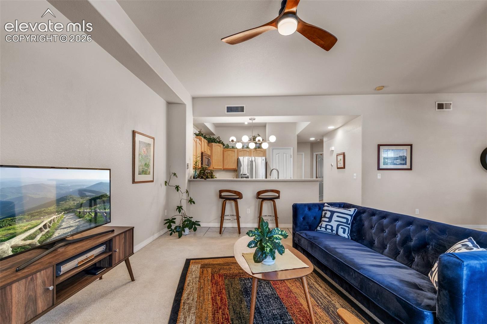 Listing photo 3 for 6679 Bethesda Point C