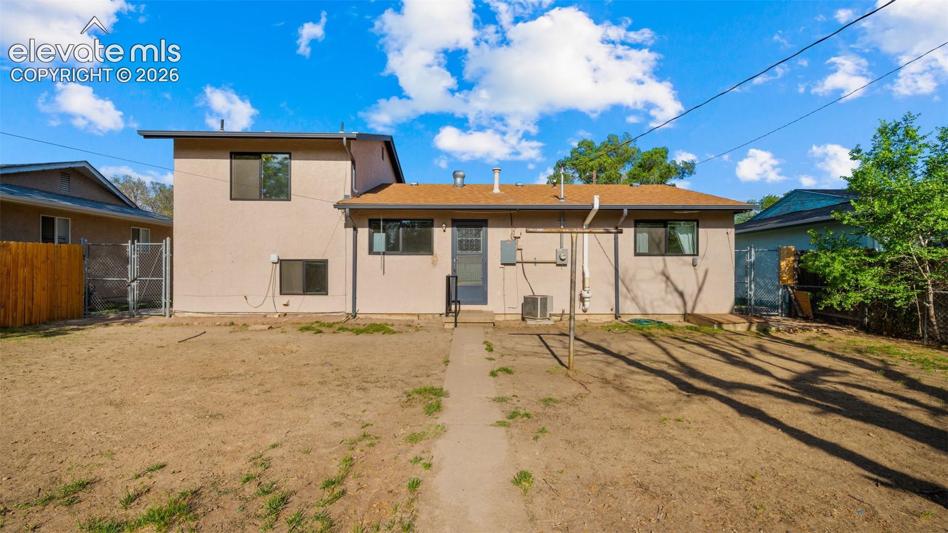 Listing photo 33 for 1819 Yakima Lane