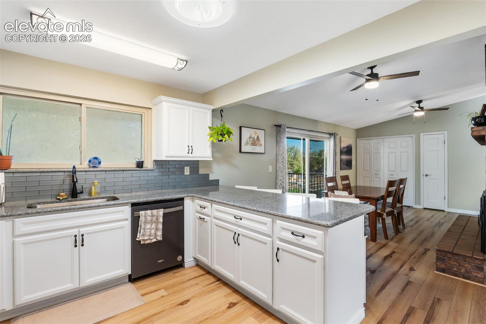 Listing photo 11 for 420 Allegheny Drive