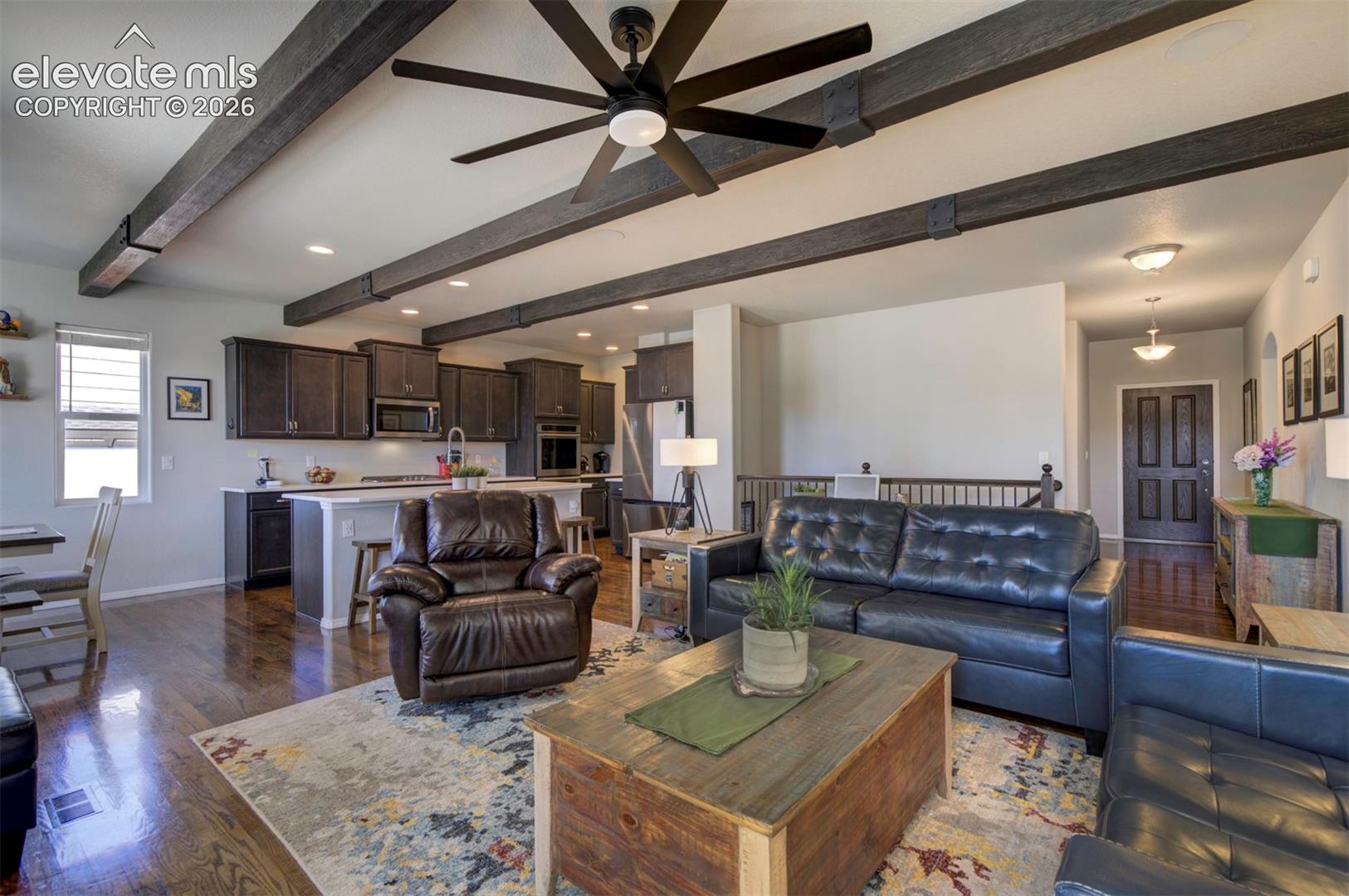 Listing photo 5 for 10912 Checo Way