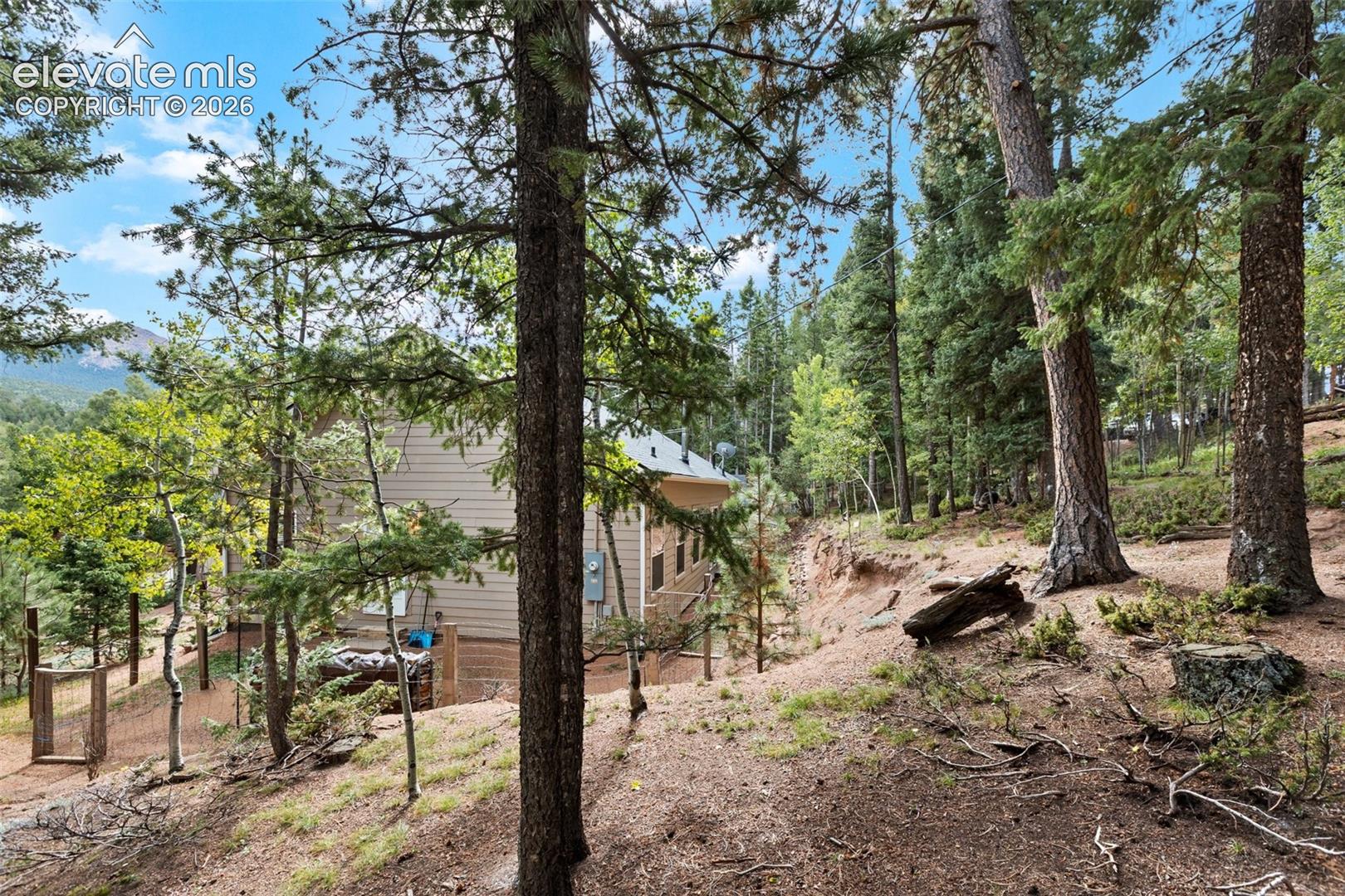 Listing photo 41 for 129 Kestrel Court
