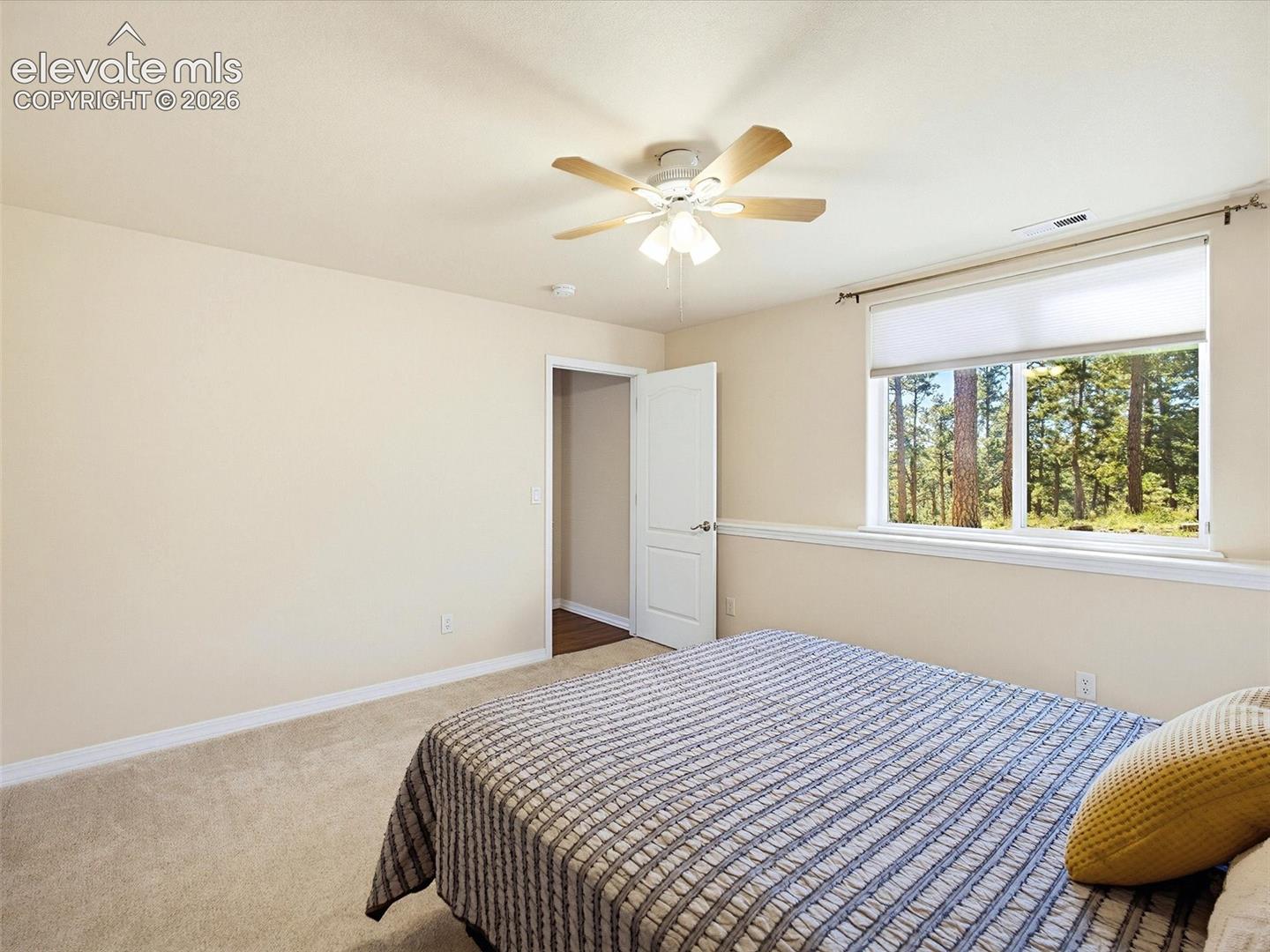 Listing photo 37 for 18065 Cumbres Road