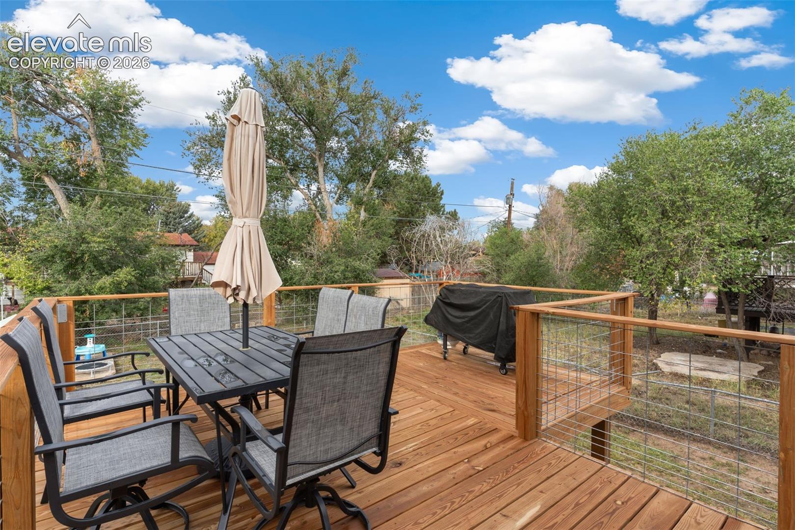 Listing photo 32 for 1596 Prado Drive