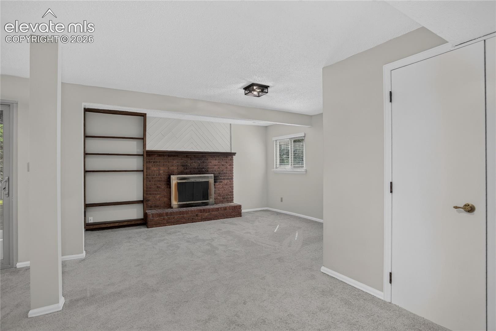 Listing photo 18 for 930 Flying Eagle Place