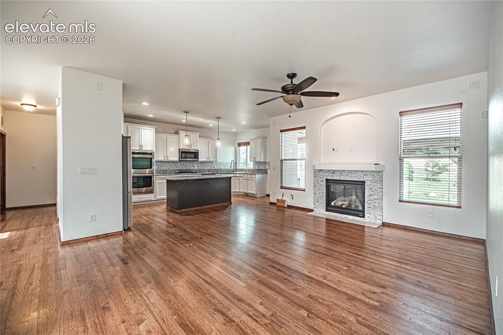 Listing photo 9 for 11824 Black Hills Drive