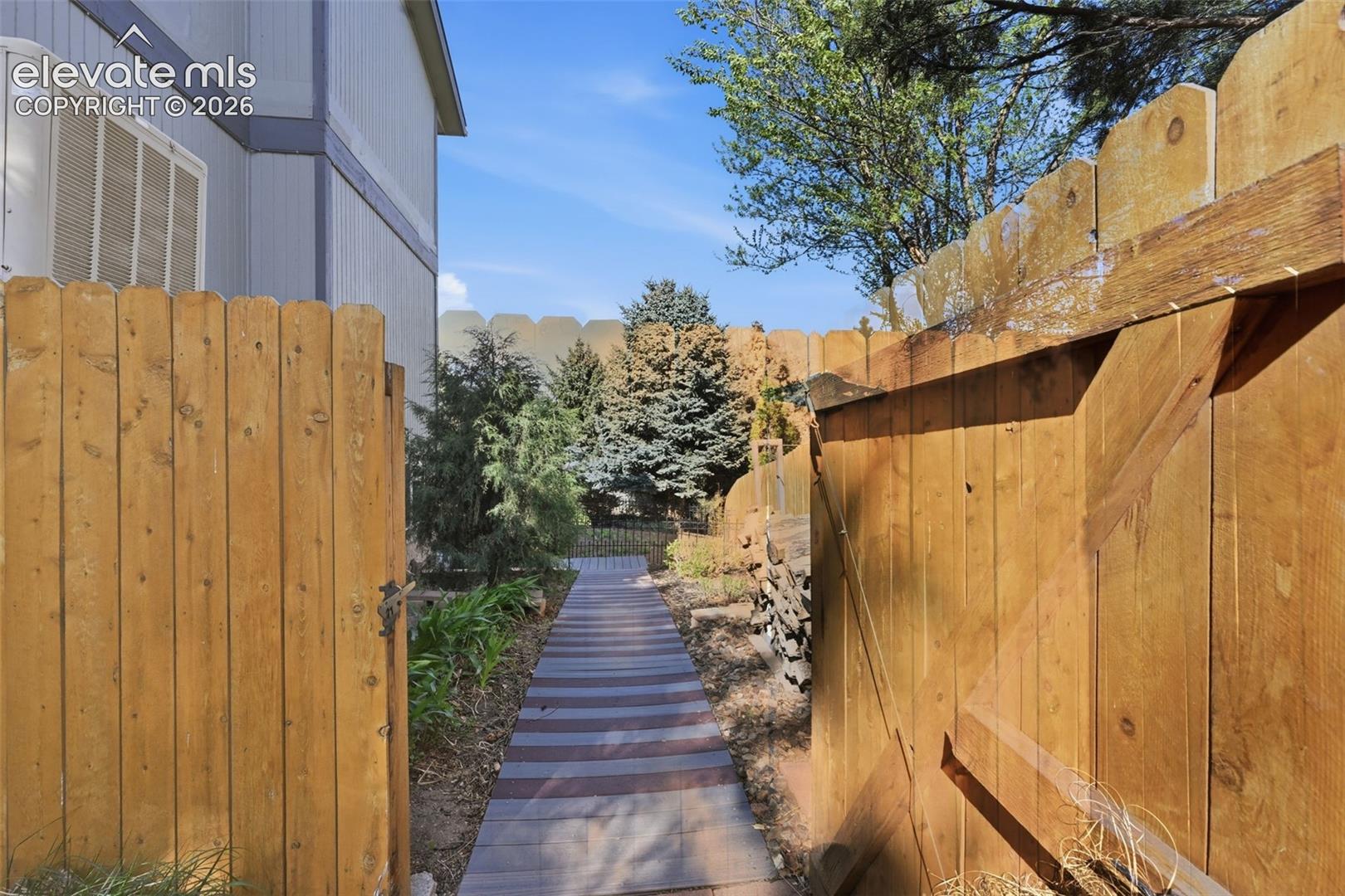 6364 Galway Drive, photo 36