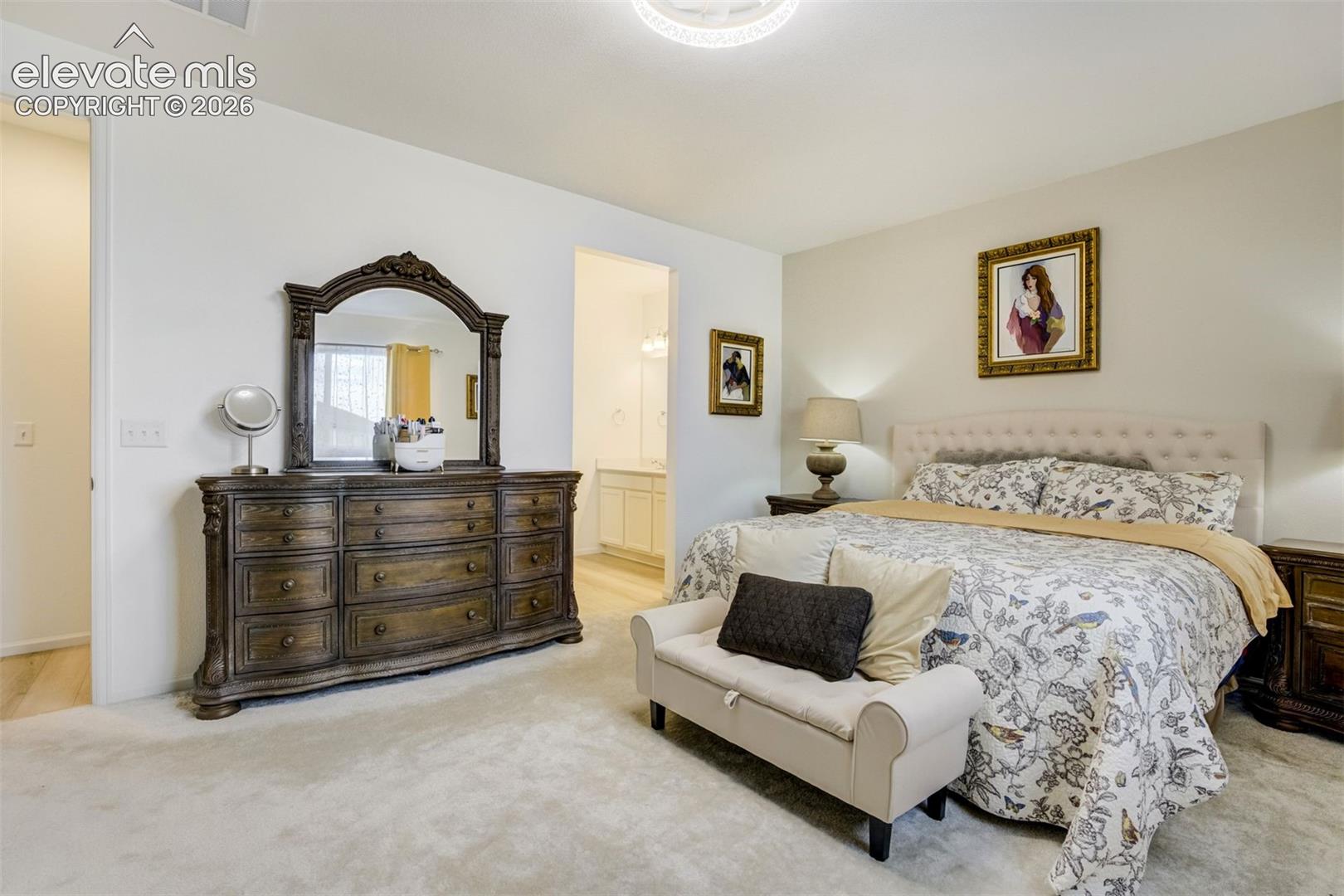 Listing photo 15 for 5689 Mammoth Lane