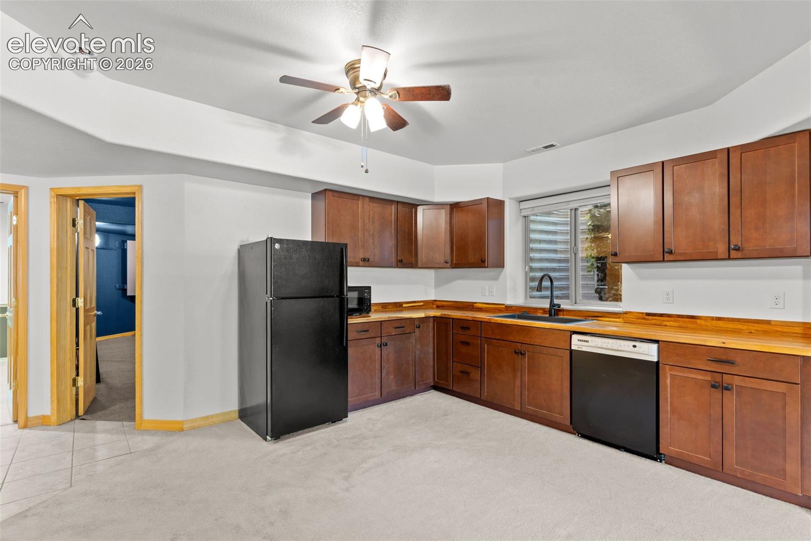 Listing photo 29 for 1215 Karen Lane