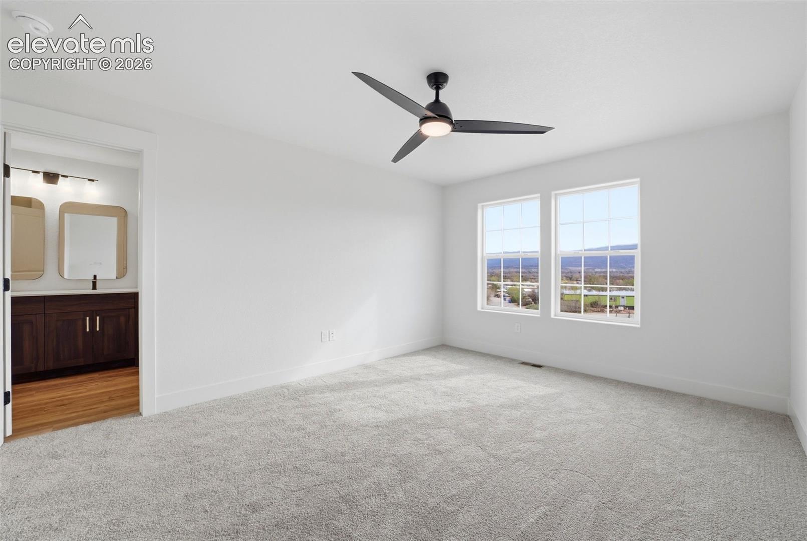 Listing photo 11 for 830 Keystone Loop