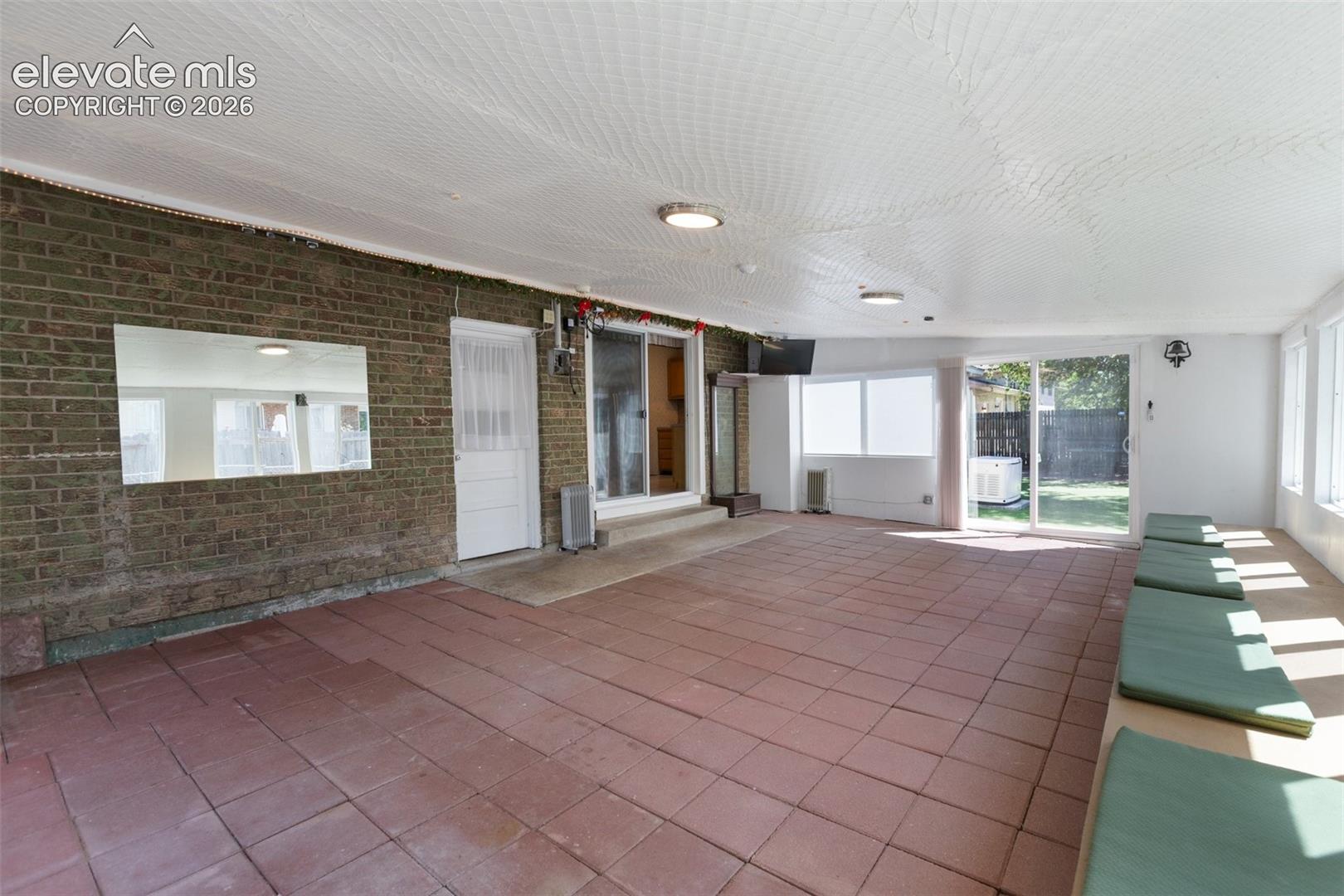 Listing photo 23 for 403 Shield Road