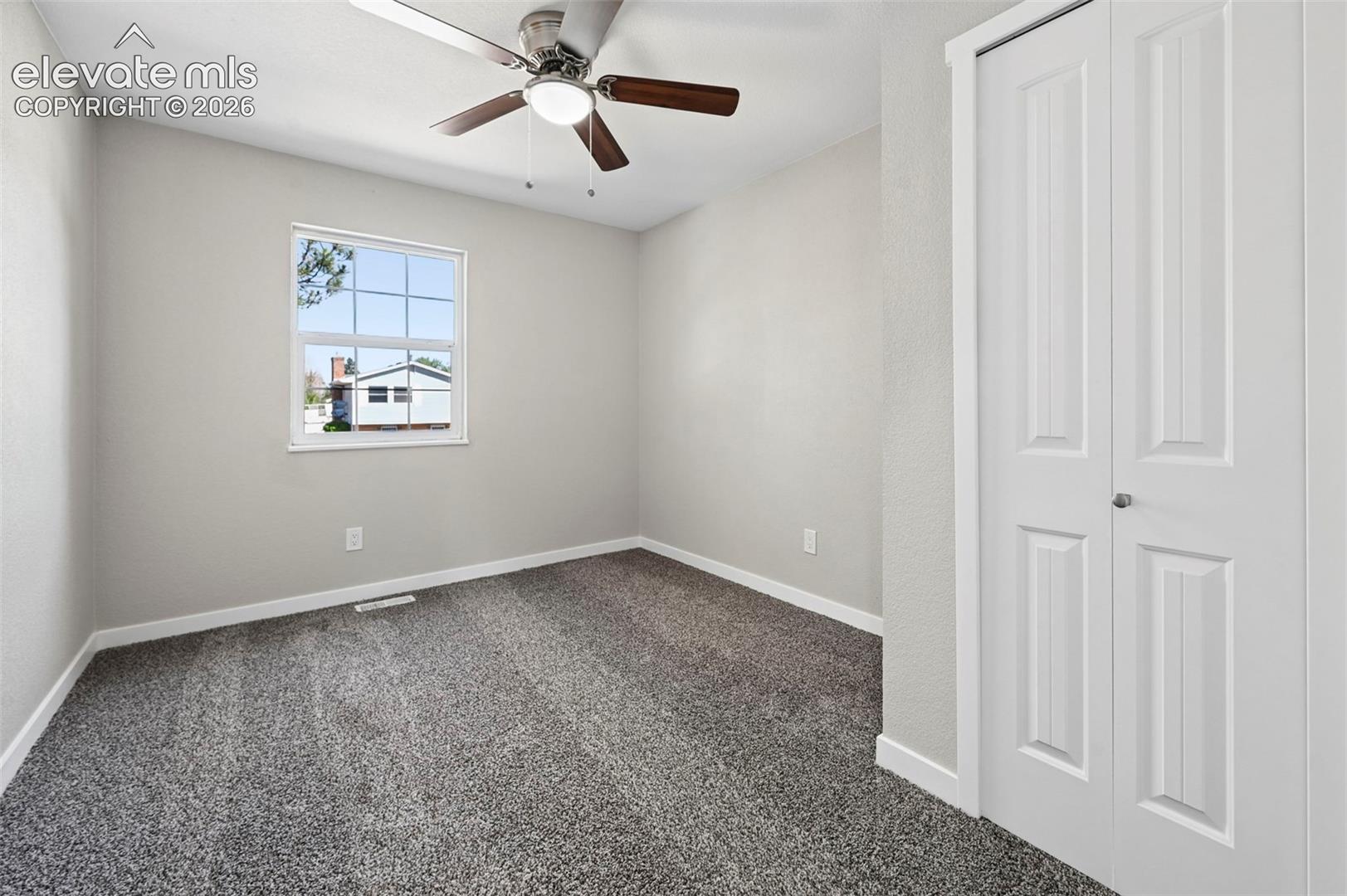 Listing photo 19 for 7313 Colonial Drive