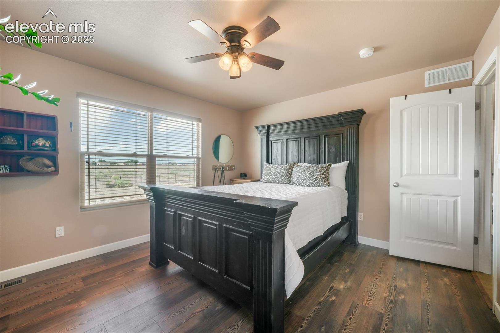 Listing photo 16 for 83 S Golfwood Drive