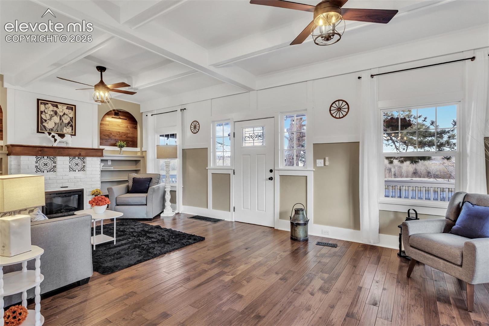 Listing photo 8 for 7801 Valley View Street