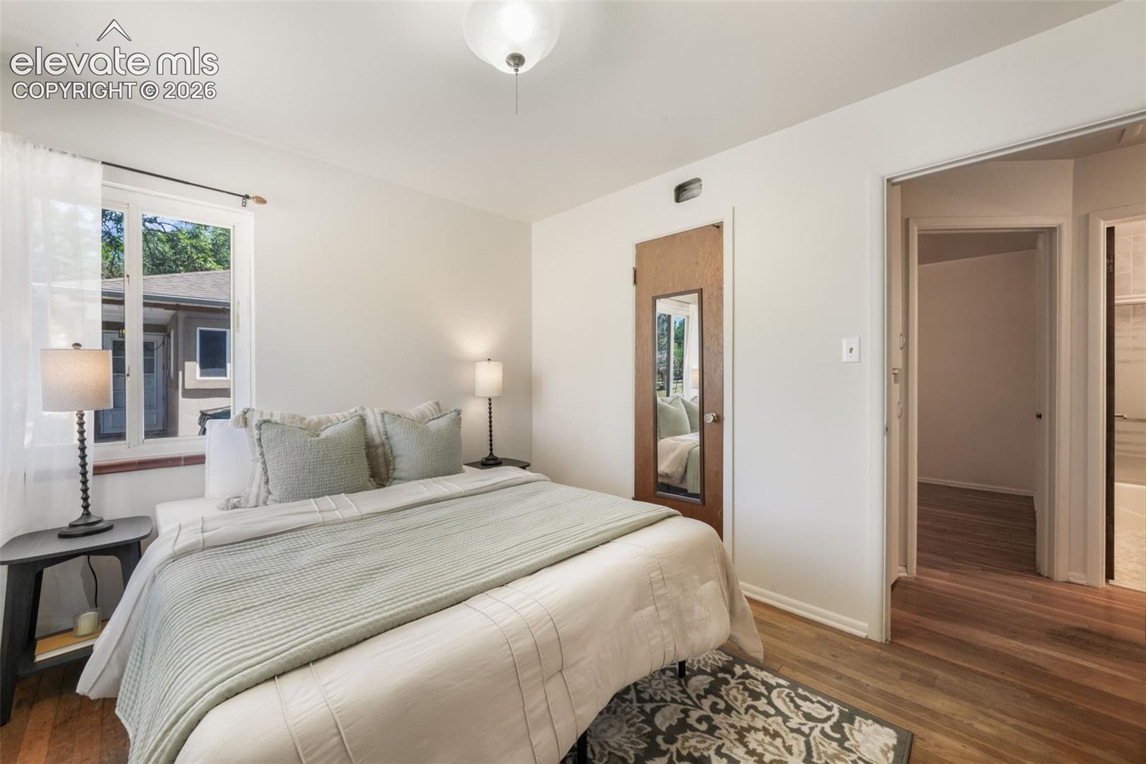 Listing photo 22 for 920 S Canosa Court