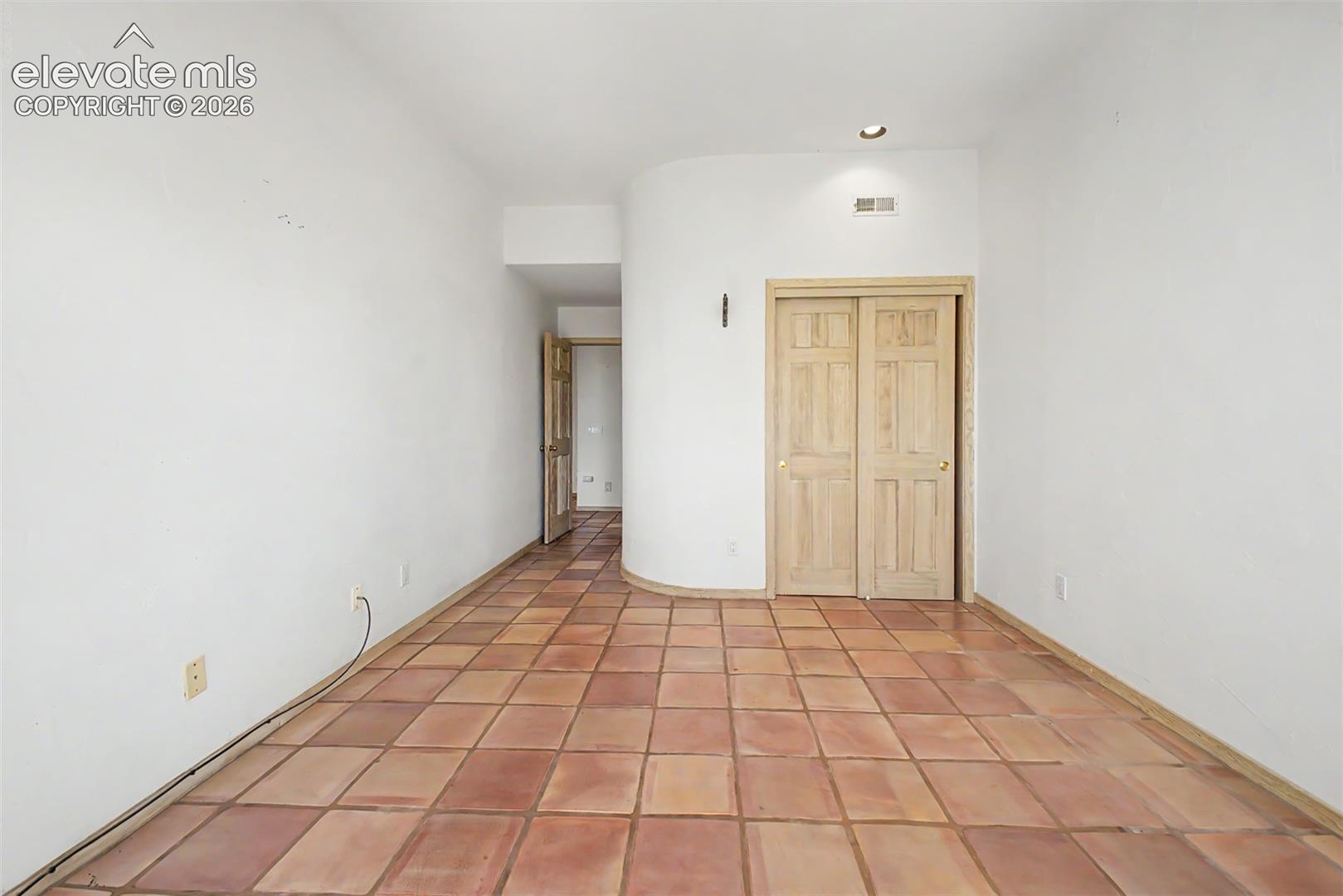 Listing photo 45 for 935 Castle Ridge Road
