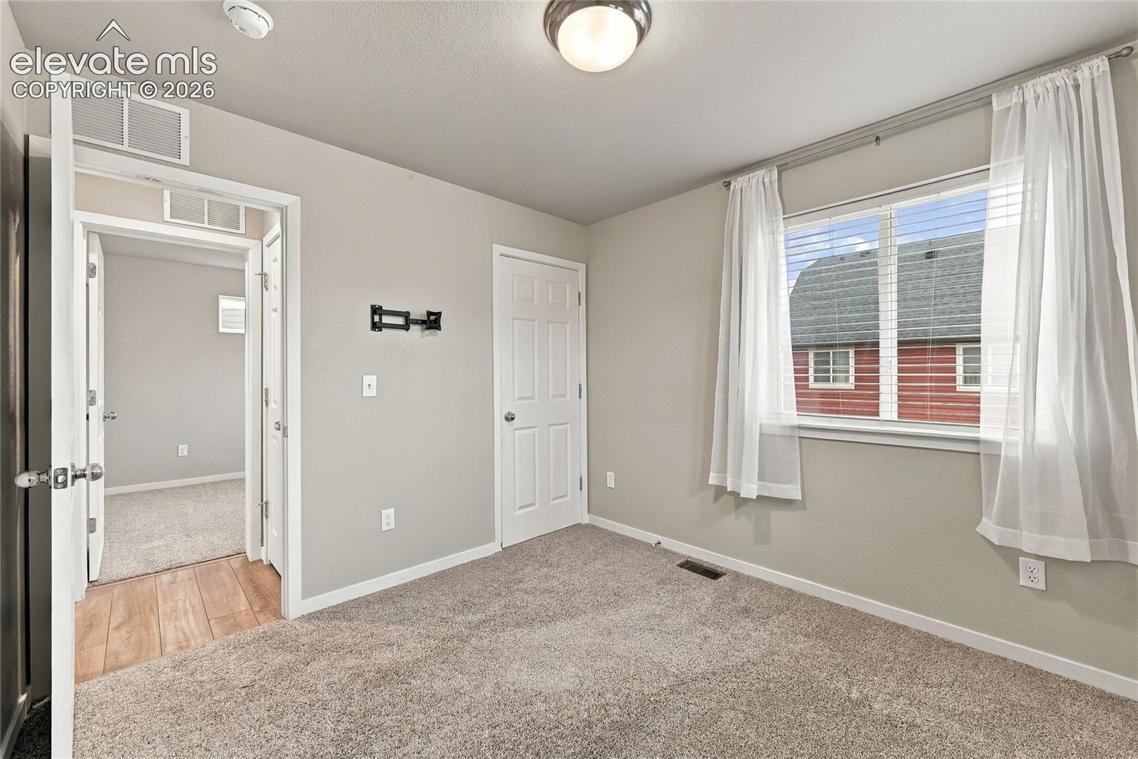 9149 Castlebear Drive, photo 15