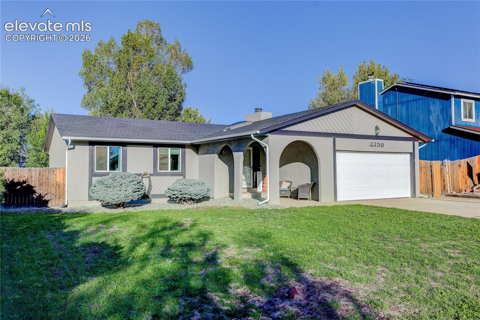 2250 Heathercrest Drive โ listing photo