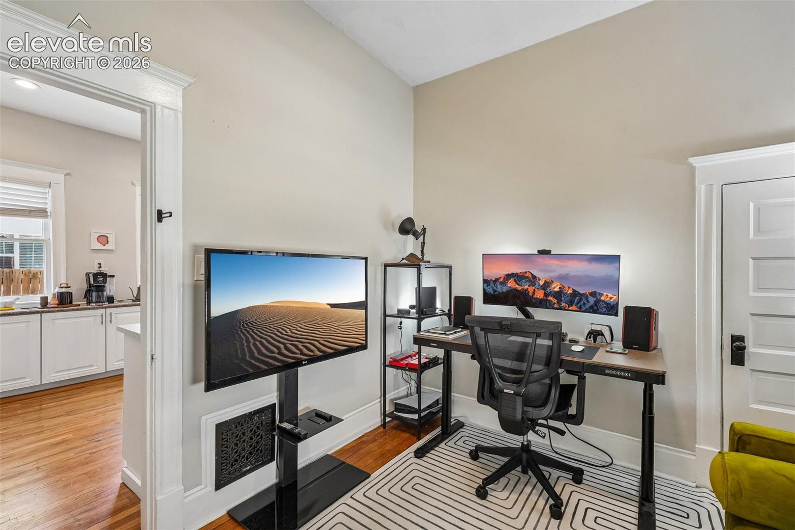 Listing photo 26 for 2118 W Colorado Avenue