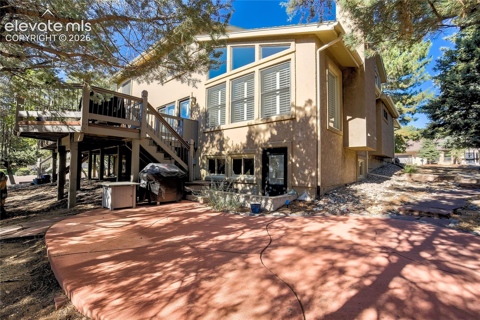 Listing photo 44 for 7215 Suntide Place