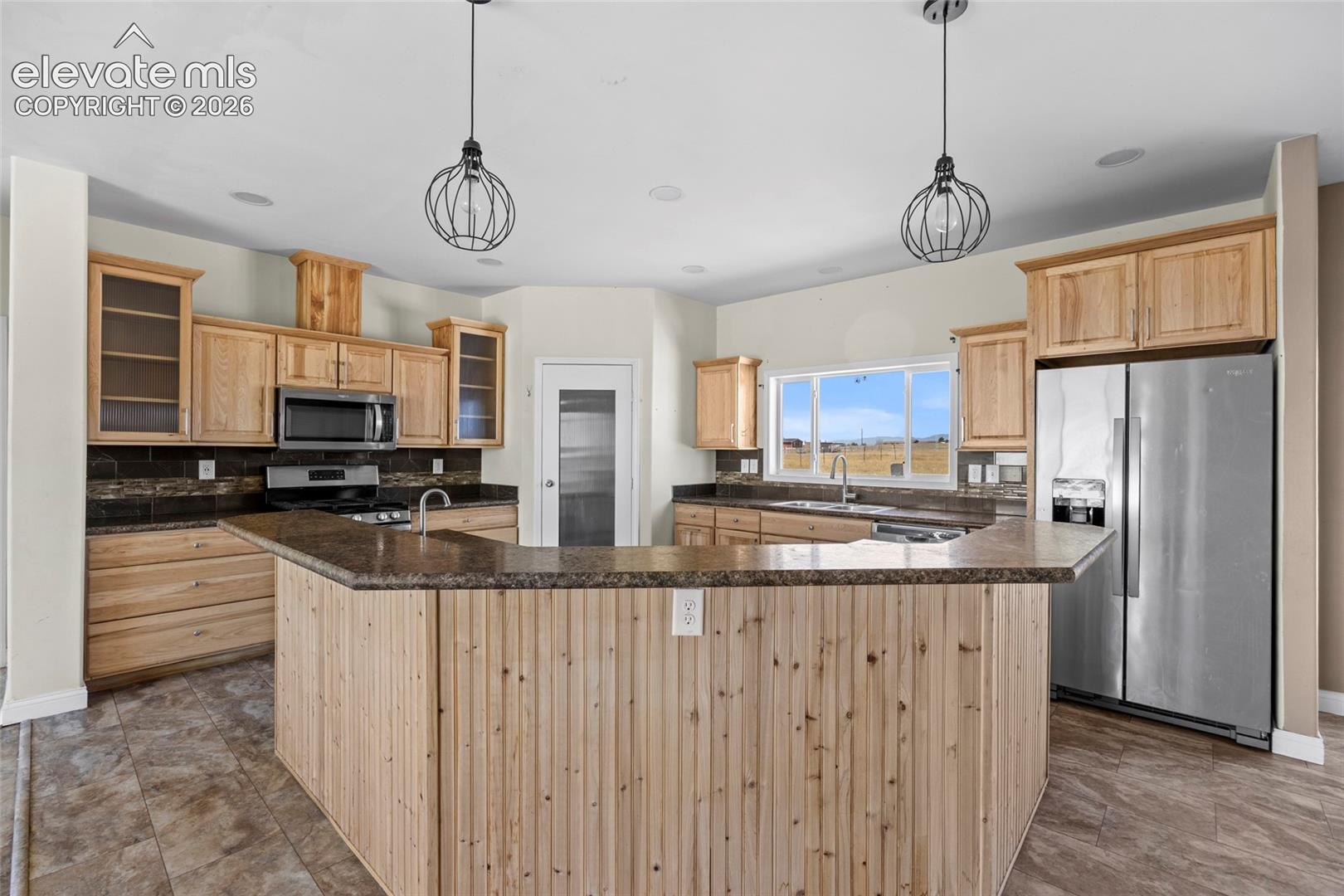 Listing photo 11 for 842 Spotted Owl Way