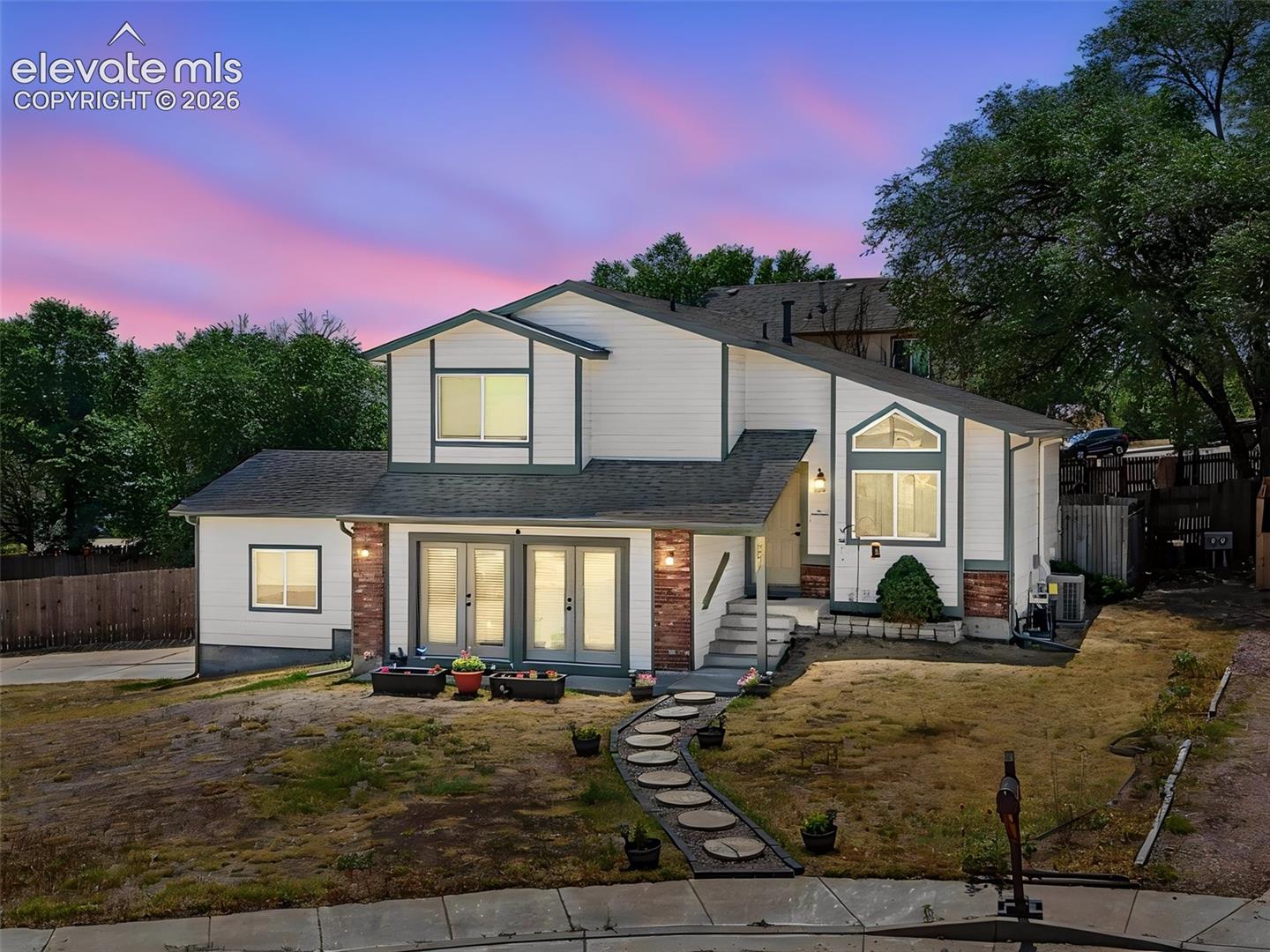 Listing photo 3 for 601 Rye Ridge Road