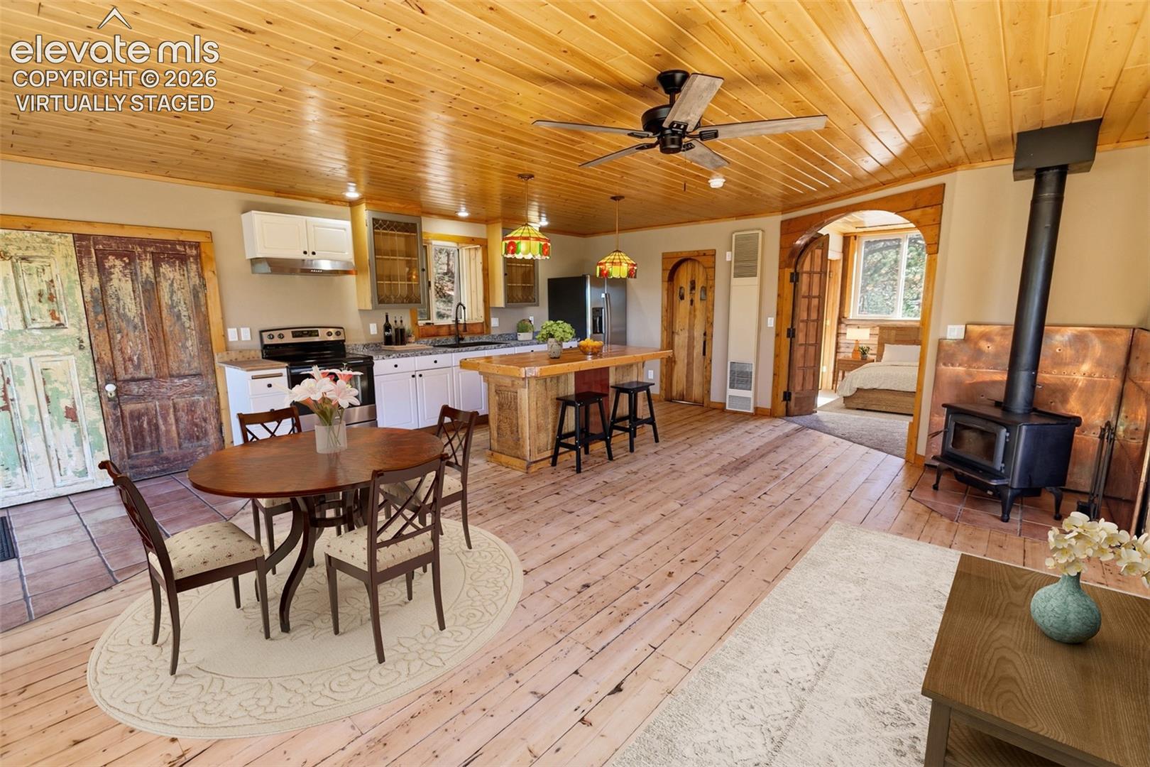 Listing photo 21 for 3303 Trail Creek Road