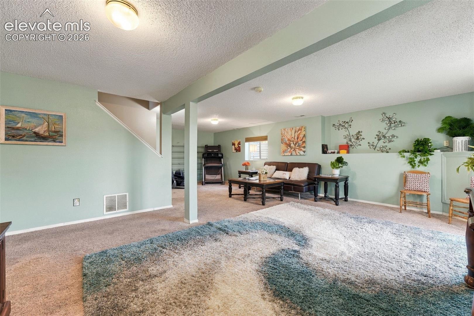 Listing photo 21 for 8140 Radcliff Drive