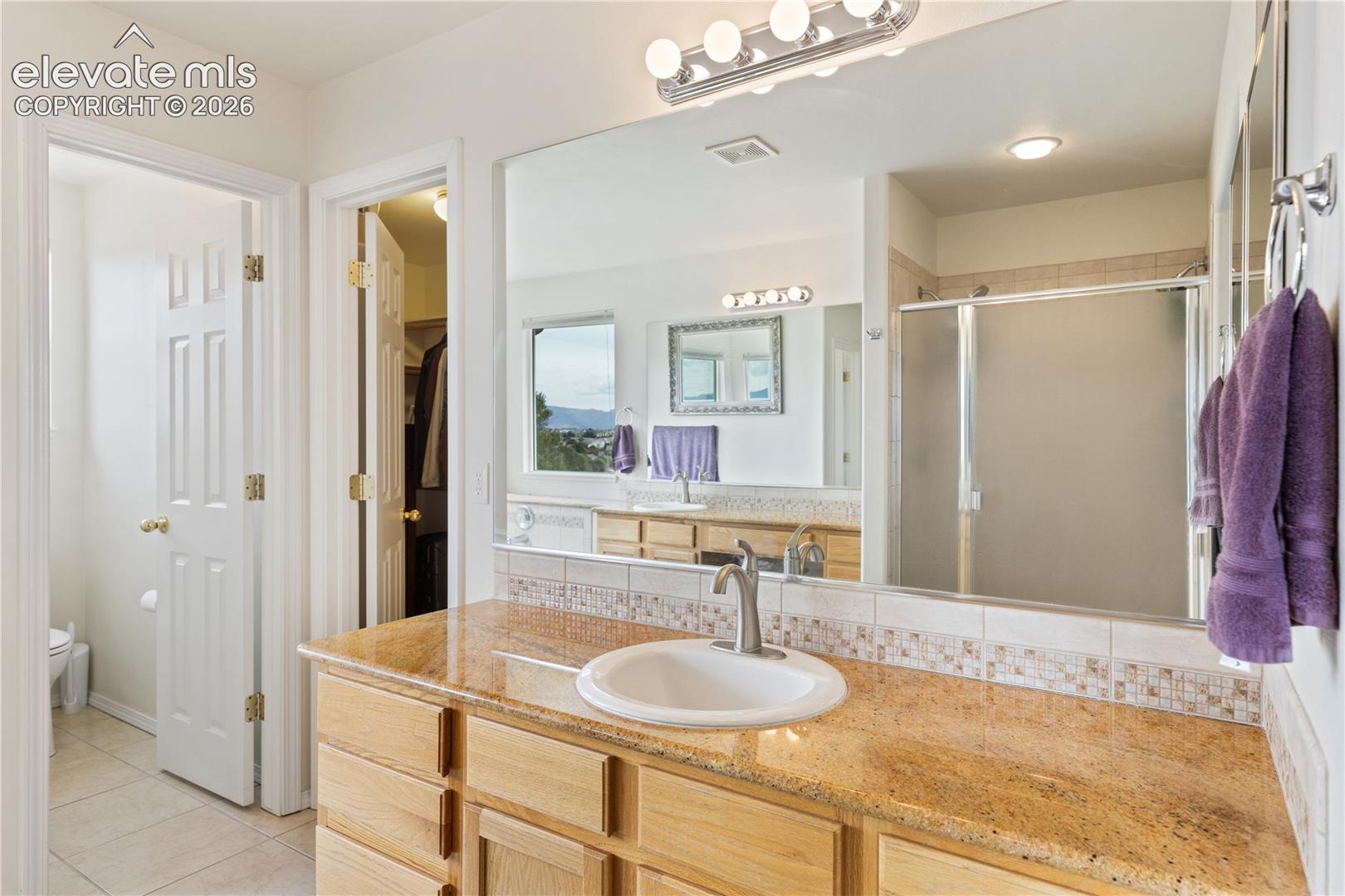 Listing photo 17 for 3916 Roan Drive