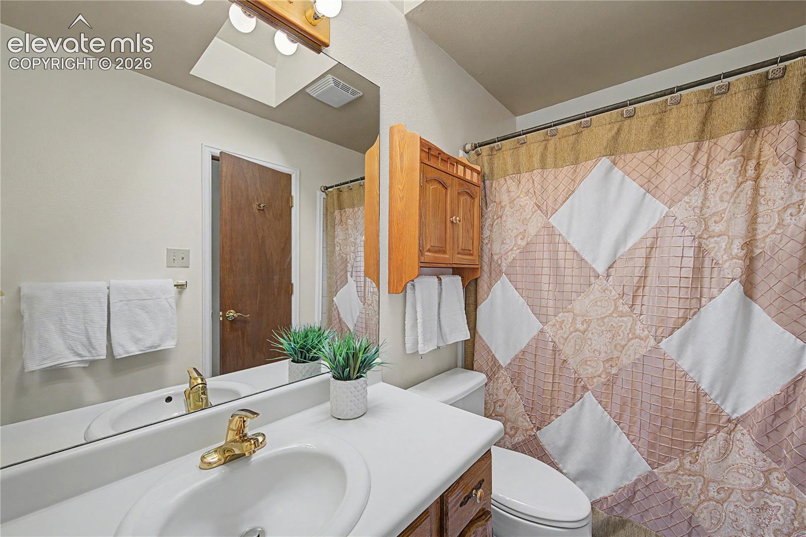 Listing photo 33 for 1250 Woodmoor Drive