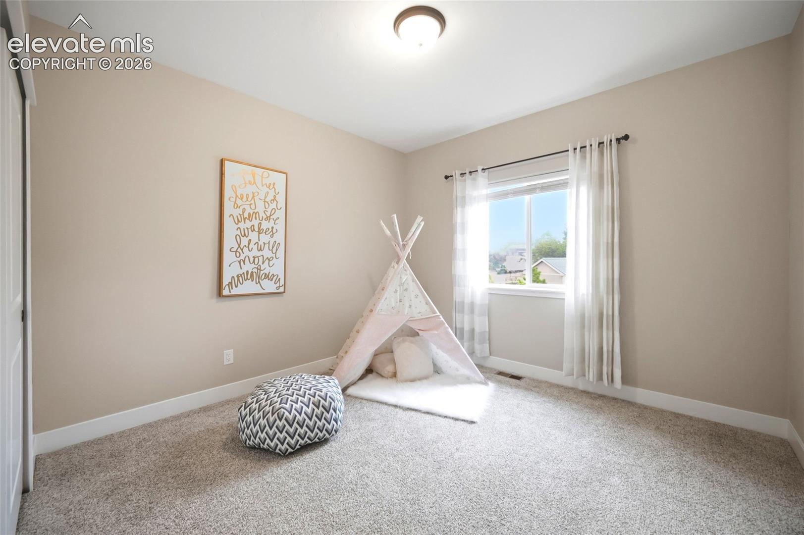 Listing photo 31 for 10540 Wrangell Circle