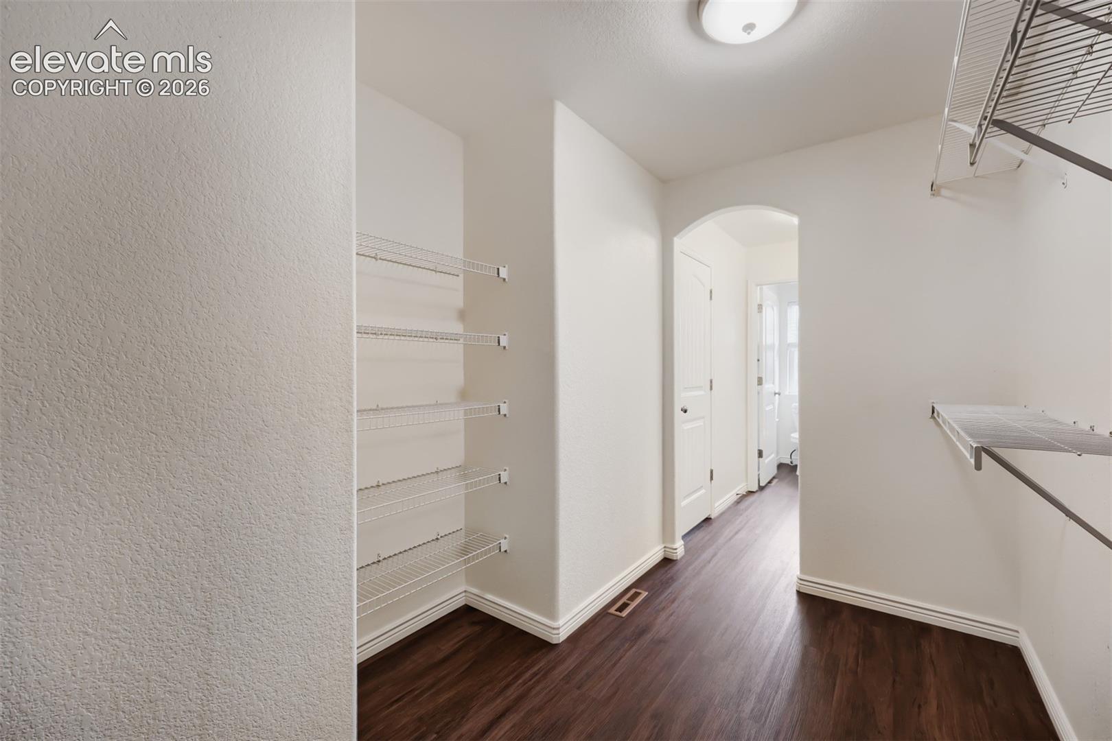 Listing photo 11 for 2496 Sierra Springs Drive
