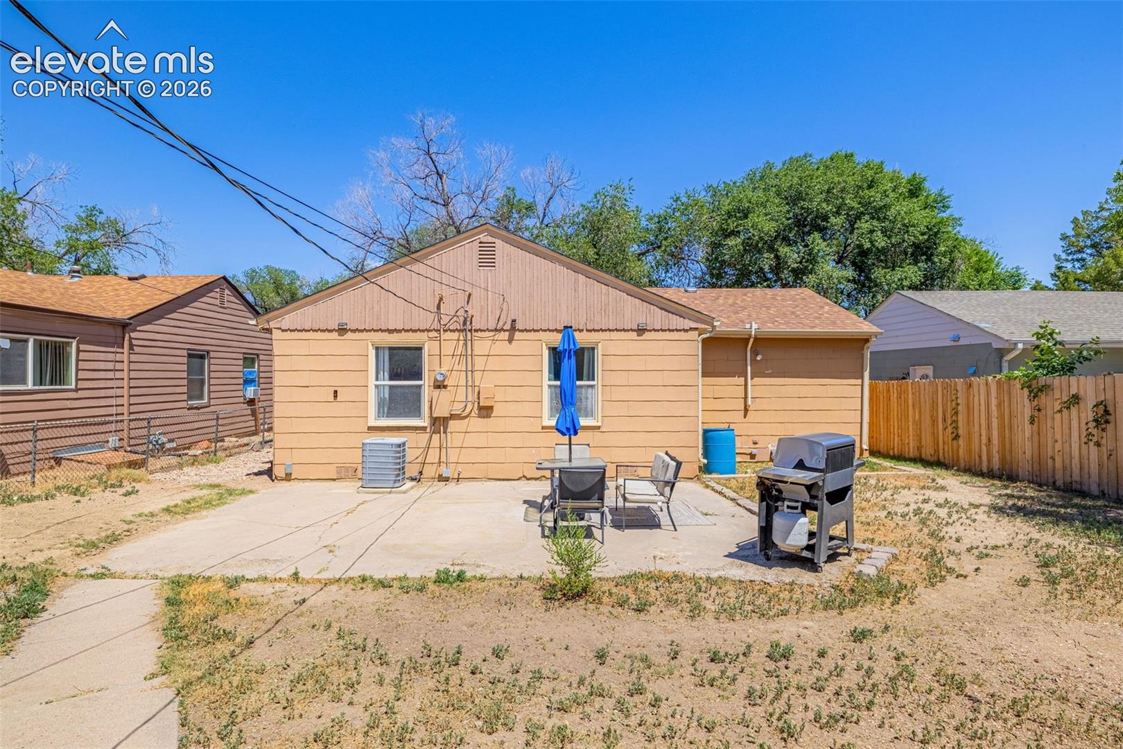 Listing photo 20 for 3023 2nd Avenue