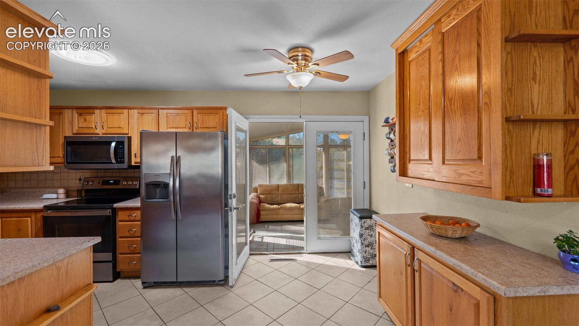 Listing photo 7 for 512 Corte Sol NA
