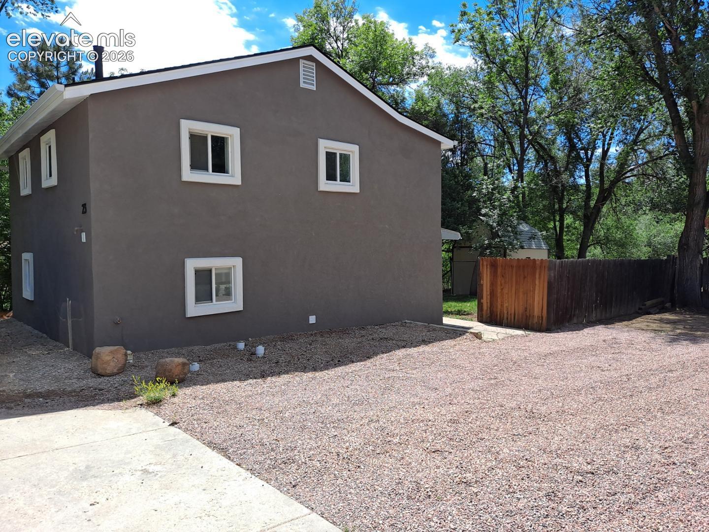 23 Dorchester Drive, photo 2